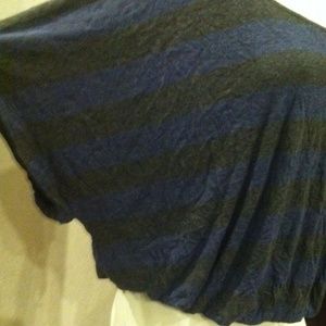 Willow & Clay Tops - Willow and clay batwing top Willow & Clay Tops - Willow and clay batwing top